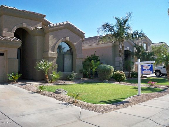 3rd image of 653 W Honeysuckle Dr