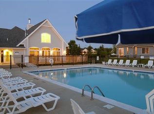 5516 Cambridge Club Cir APT 312, Ann Arbor, MI 48103