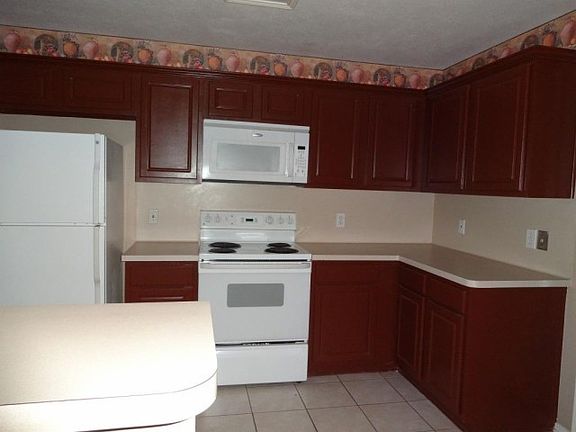 4th image of 27 Wineberry Pl