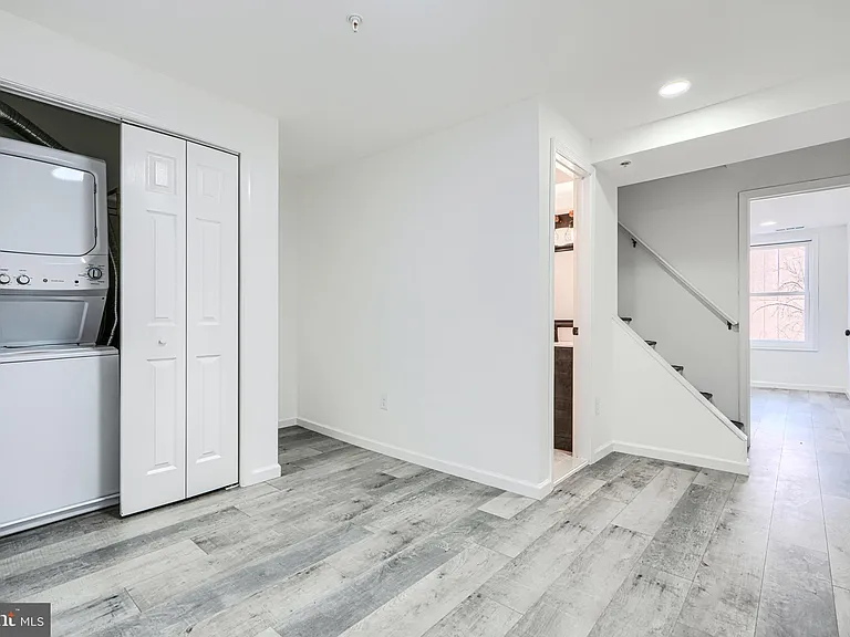 7 Carrollton Ave — Photo 9