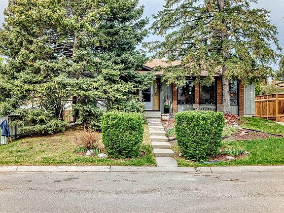 3rd image of 308 E Cannington Pl SW
