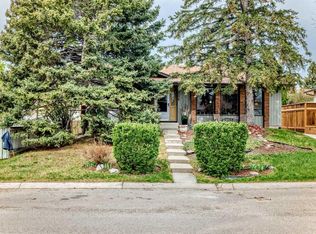 308 E Cannington Pl SW, Calgary, AB T2W 1Z9