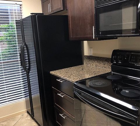 3rd image of 2110 Rio Grande St APT 204
