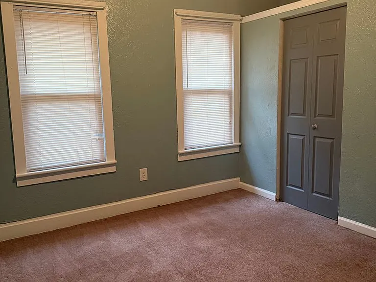 409 Evergreen Rd — Photo 5