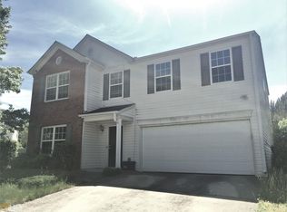 525 Sable View Ln, Atlanta, GA 30349