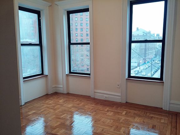 5th image of 1274 Amsterdam Ave