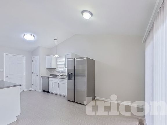 4th image of 29 Brookfield Ct