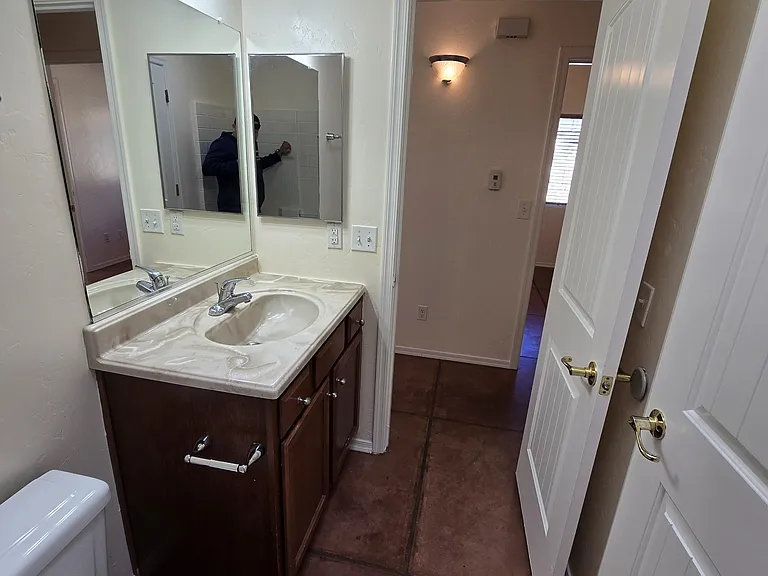 3331 E Bermuda St — Photo 29