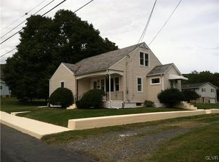 212 Oak St, Pen Argyl, PA 18072