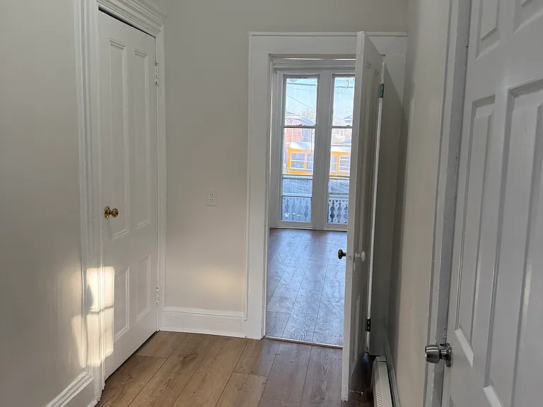 54 Fairfield Ave #1 — Photo 6