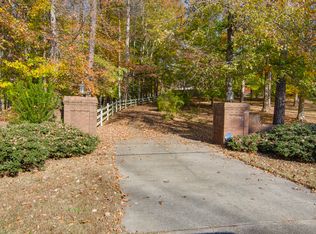 890 Somerset Dr, Winston Salem, NC 27103