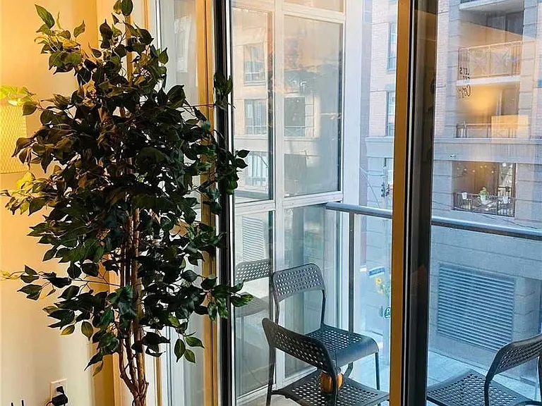 126 Simcoe St #307 — Photo 12