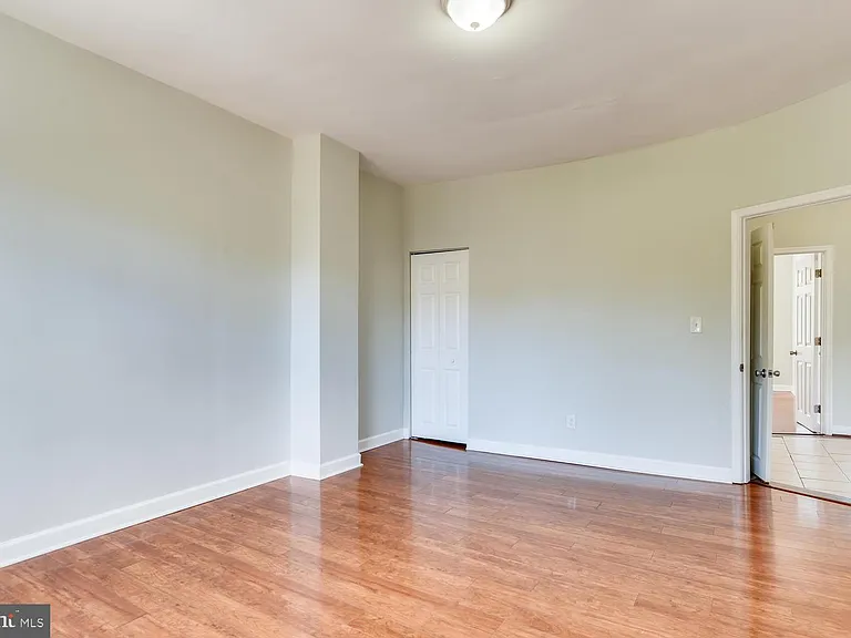 3610 Greenmount Ave — Photo 17