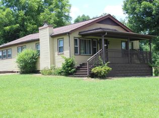 525 Peach Orchard Rd, Clinton, TN 37716
