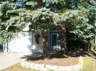 14 Bedford Rd, Mundelein, IL 60060