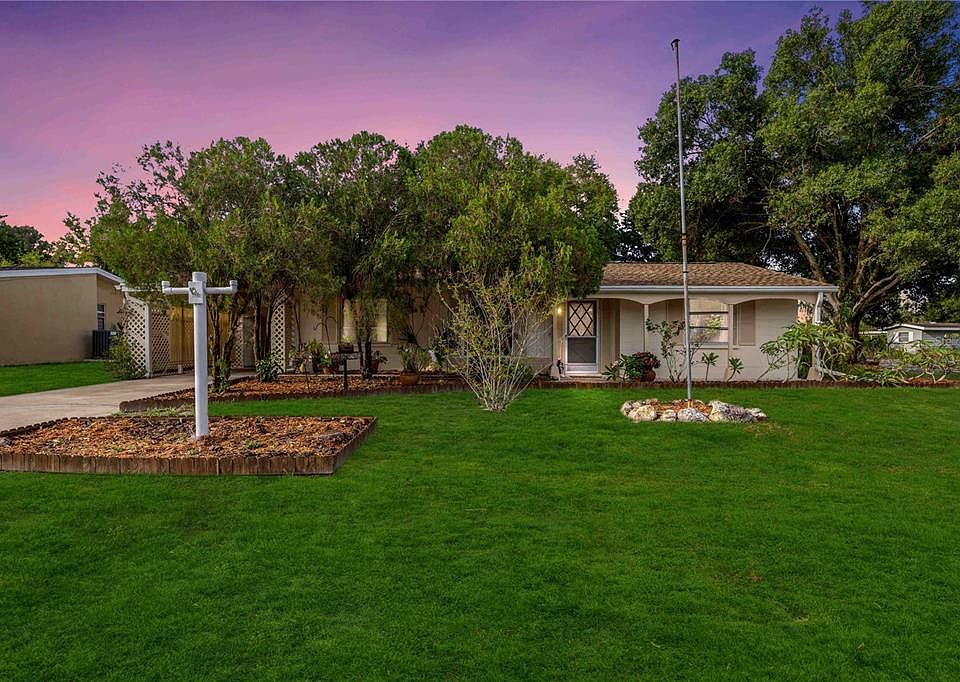 1st image of 4205 HYMOUNT AVENUE