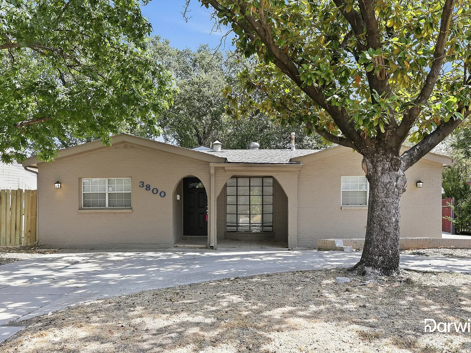 3 bed, 2.0 bath, 1673 sqft, $1,765 — Photo 1