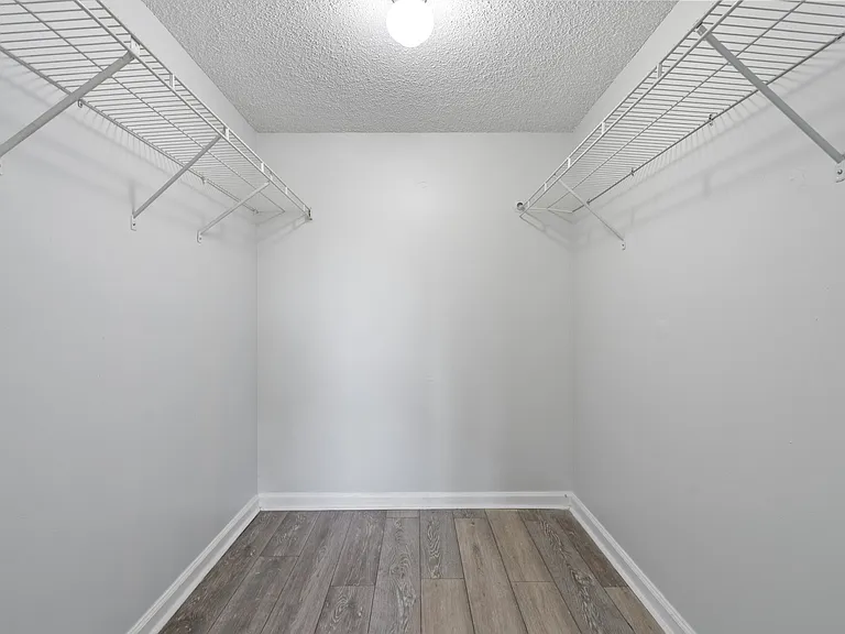 701 NW 19th St #306 — Photo 9