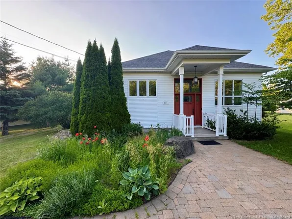 114 Du Couvent, Bouctouche, NB E4S 3C1