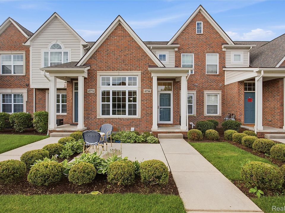 1st image of 45766 Aragon Ln