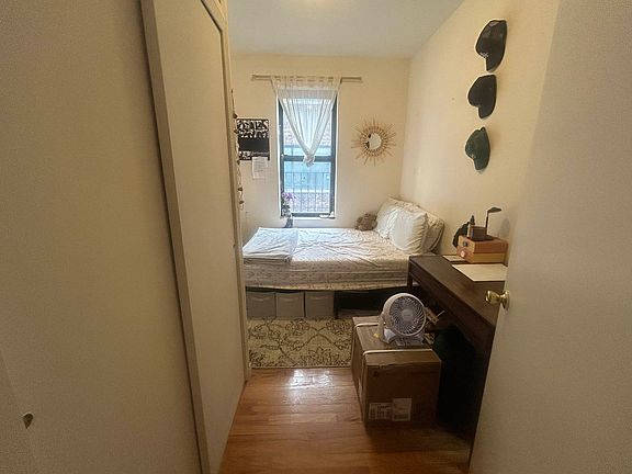 4th image of 164 E 85th St APT 5R