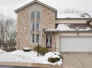 1810 Stone Manor Cir, Brunswick, OH