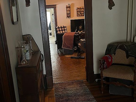 4th image of 1154 414th St