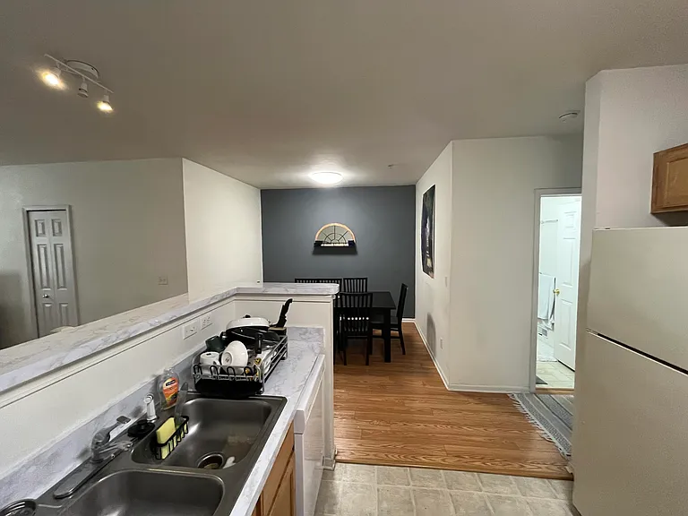1021 Maiden Ln — Photo 13