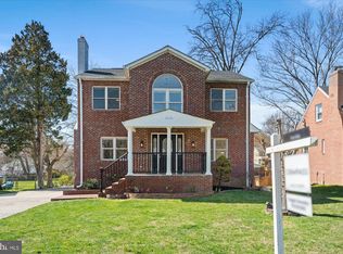 3002 Lawrence Dr, Falls Church, VA 22042