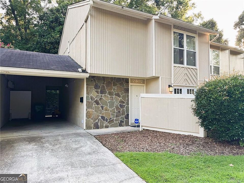 1st image of 2302 Colonial Dr NE