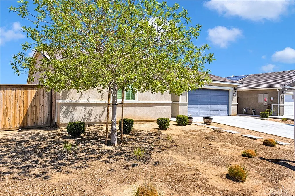 4 bed, 1790 sqft, $3,000 — Photo 1