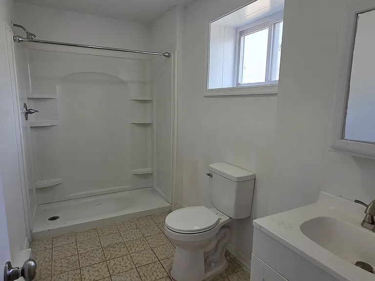 Lower Level FULL Bathroom