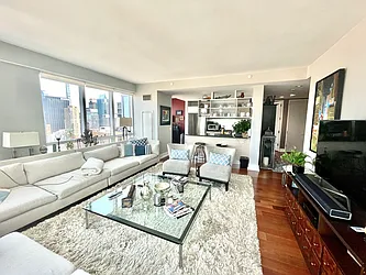 Rented by Addison Property Group