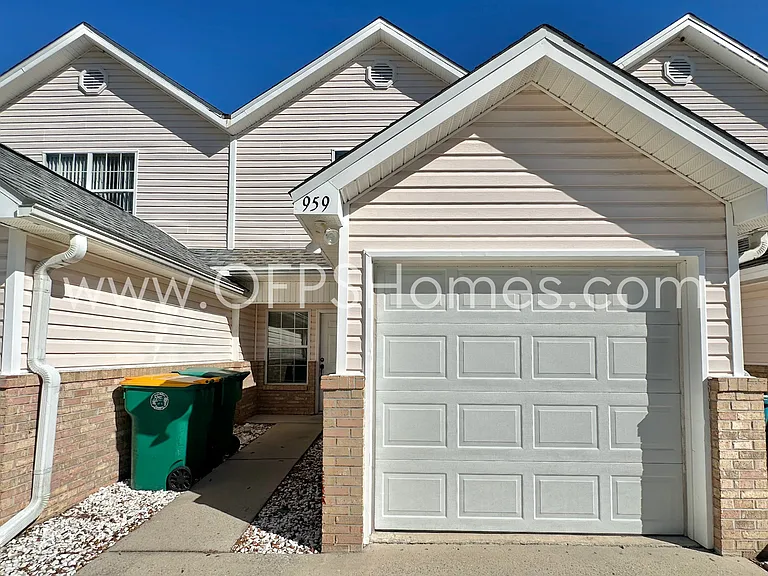 959 Scenic Oak Ln — Photo 2