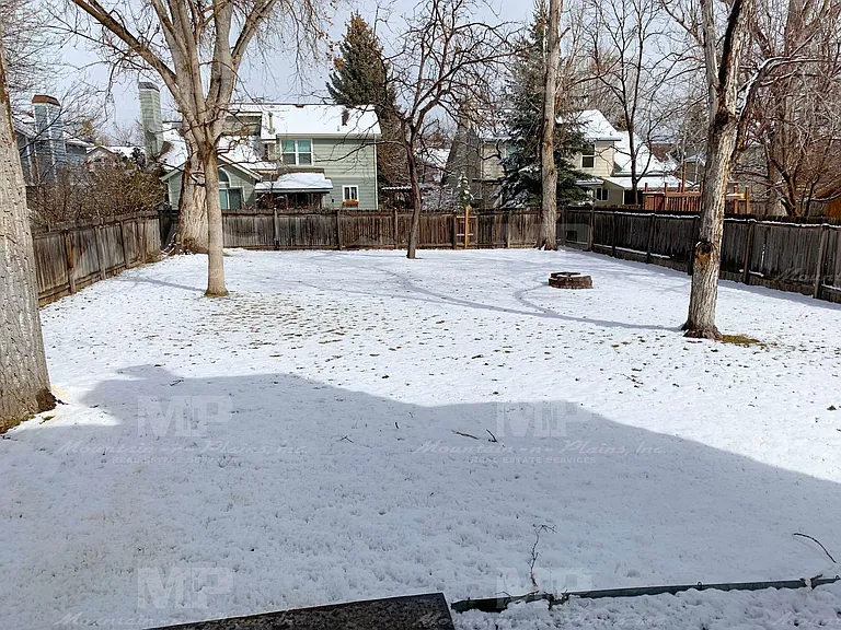 972 Bitterbrush Ln — Photo 7