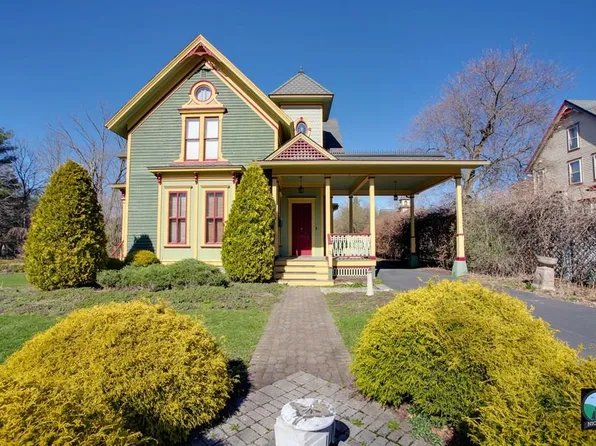 57 Waln St, Wellsboro, PA 16901