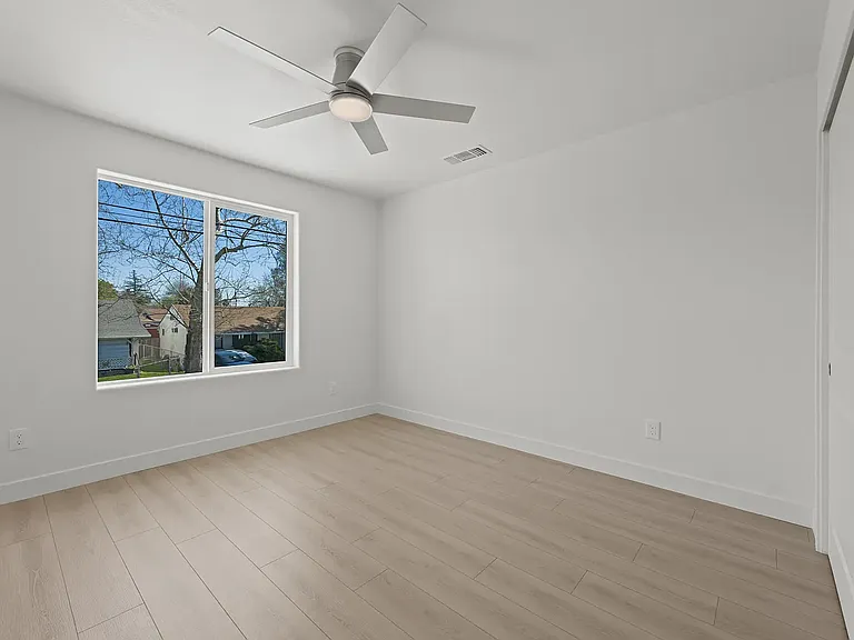 2565 Lexington St #2565 — Photo 17