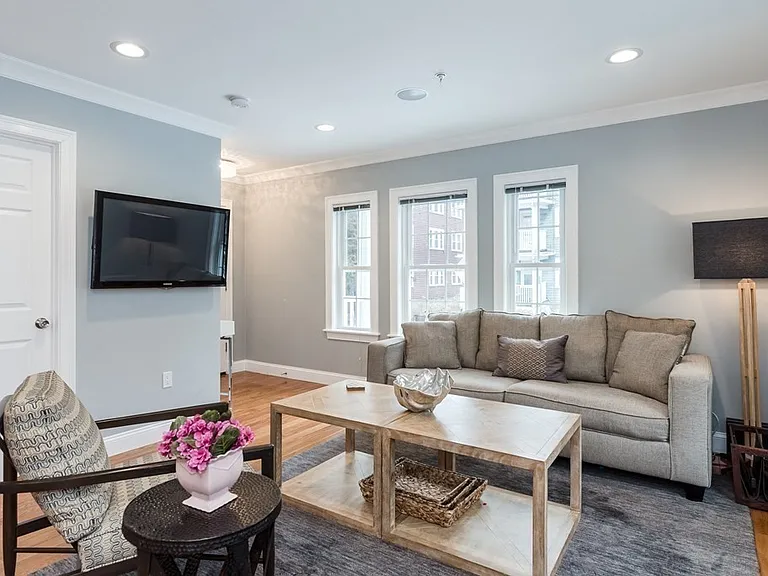 141 Williams St #1 — Photo 11