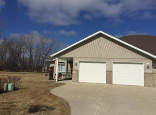 3821 Oakport St N, Moorhead, MN 56560