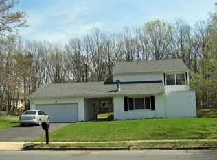 8 London Dr, Jackson, NJ