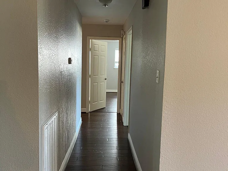 5023 Kingfisher Dr — Photo 10