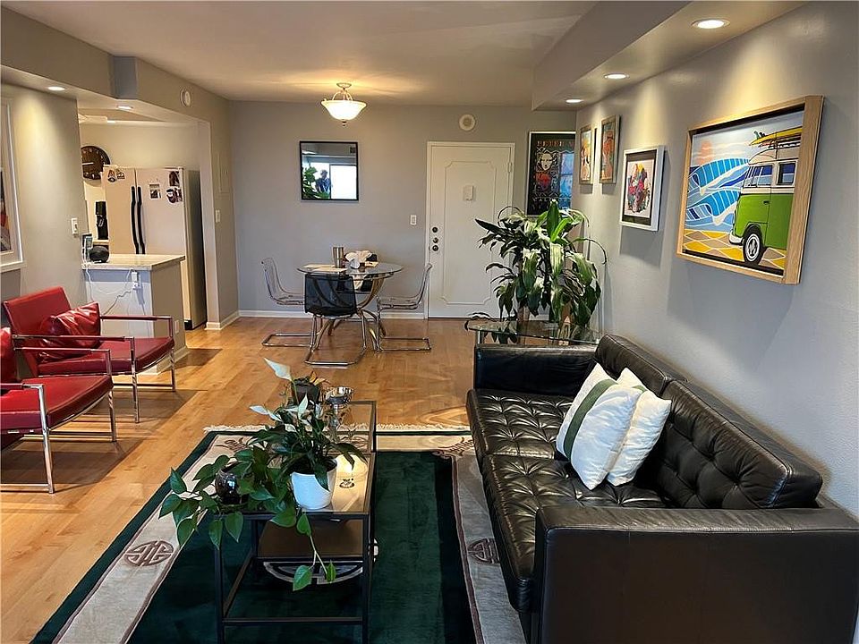 1st image of 1625 SE 10th Avenue #604
