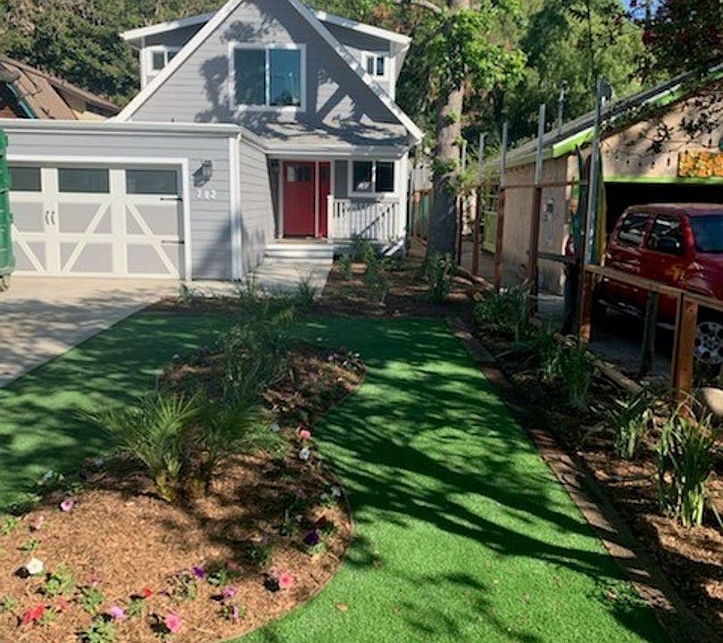 1st image of 702 Paige Ln