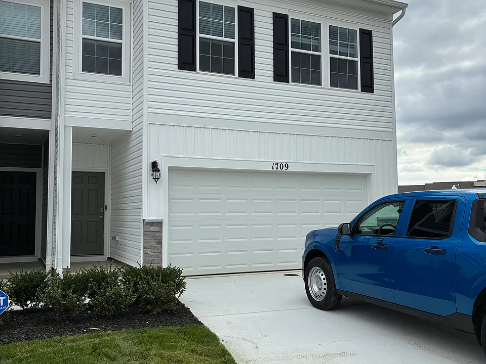 1709 Carver Cir