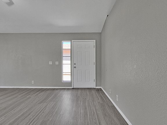 5th image of 3736 W Carol Ann Way
