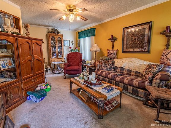4th image of 1640 Ackley Ave