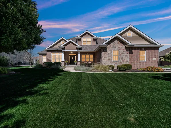 9784 Jack Dr, Saint John, IN 46373
