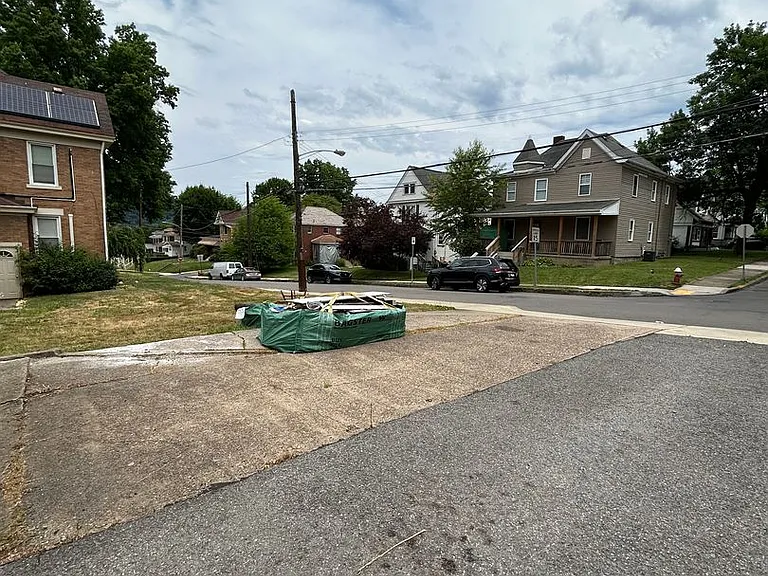 930 Ridge Ave — Photo 117