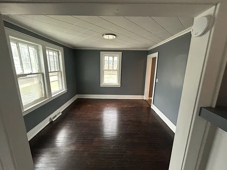 938 W Lafayette Ave — Photo 3