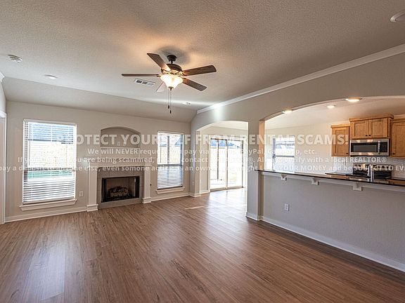 2nd image of 4491 W Newton Ave